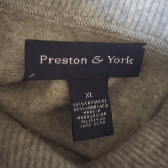 Cashmere lambswool sweater - Picture 2 of 3